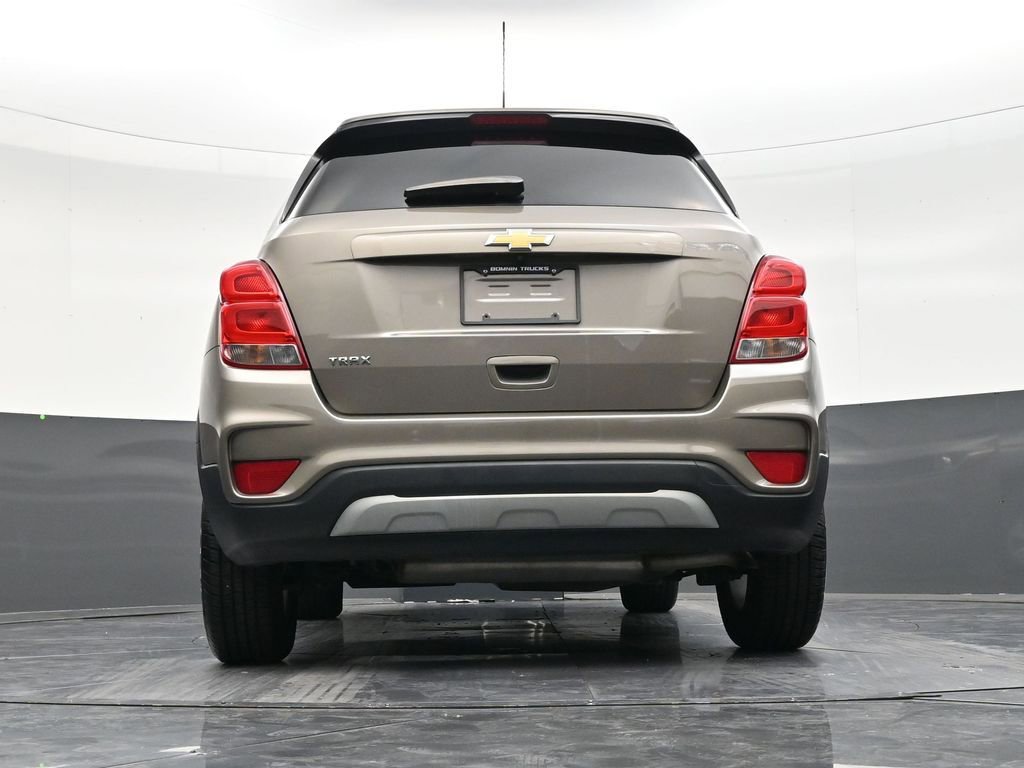 Used 2022 Chevrolet Trax LT w/ LT Convenience Package FWD image 24