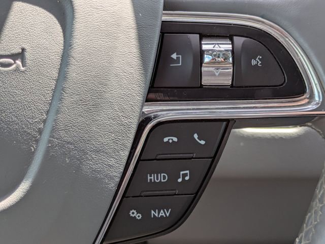 Used 2019 Lincoln Navigator Reserve AWD/4WD image 27