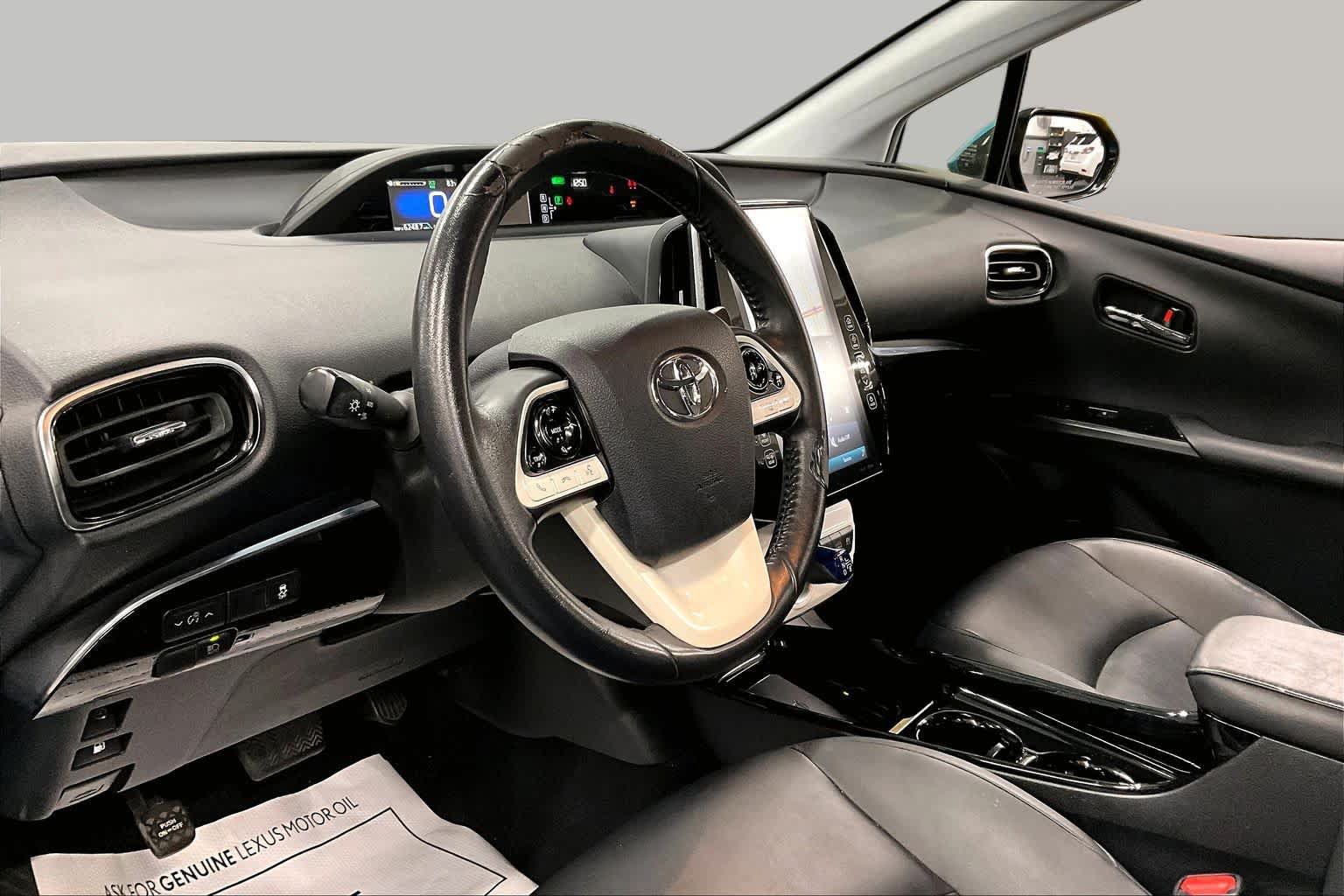 Used 2017 Toyota Prius Prime Premium w/ Carpet Mat Package FWD image 16