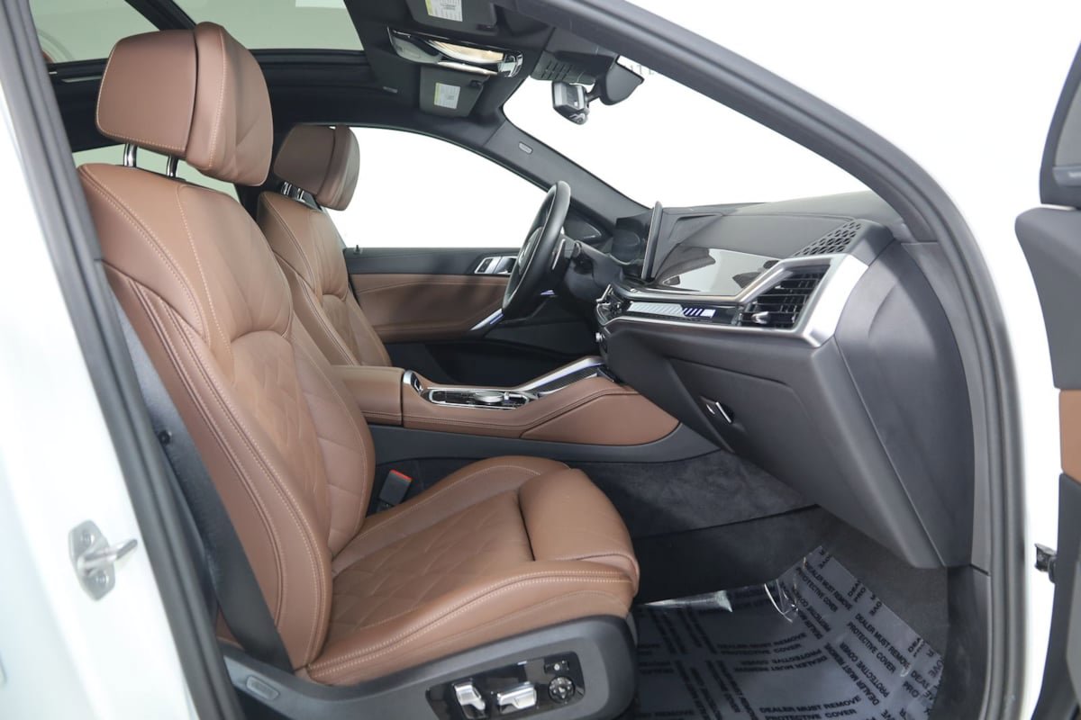 Used 2026 BMW X6 M60i AWD/4WD image 13