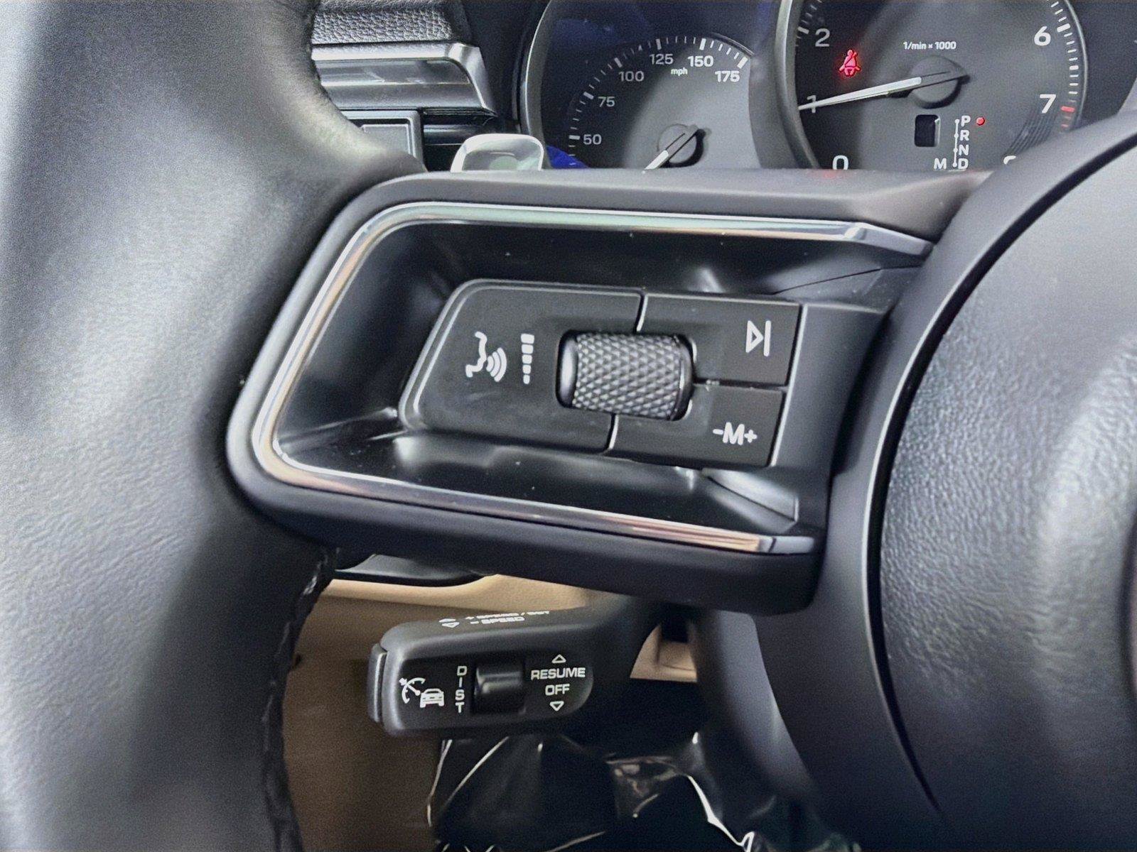 Certified 2026 Porsche Macan Turbo AWD/4WD image 14