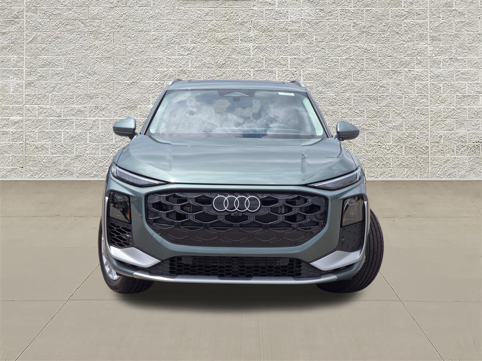 New 2026 Audi Q3 quattro 2.0T AWD/4WD image 2