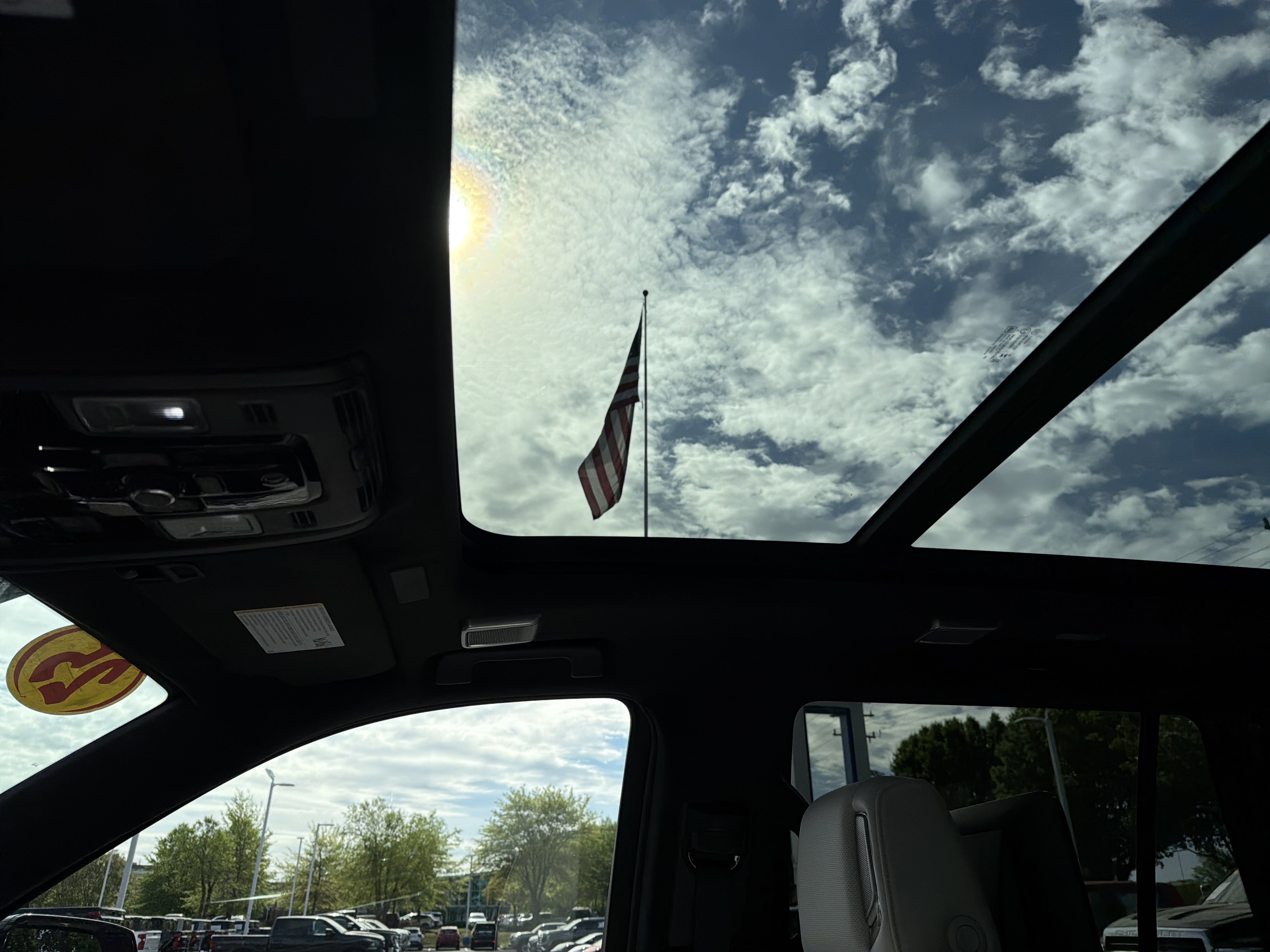 Used 2025 Cadillac Escalade Premium Luxury Platinum image 28