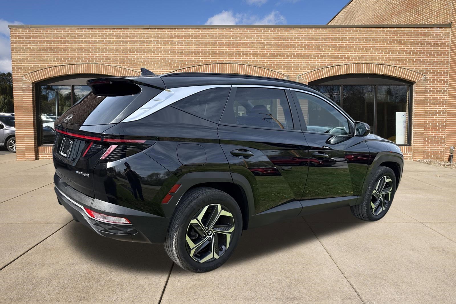 Certified 2023 Hyundai Tucson SEL AWD/4WD image 3