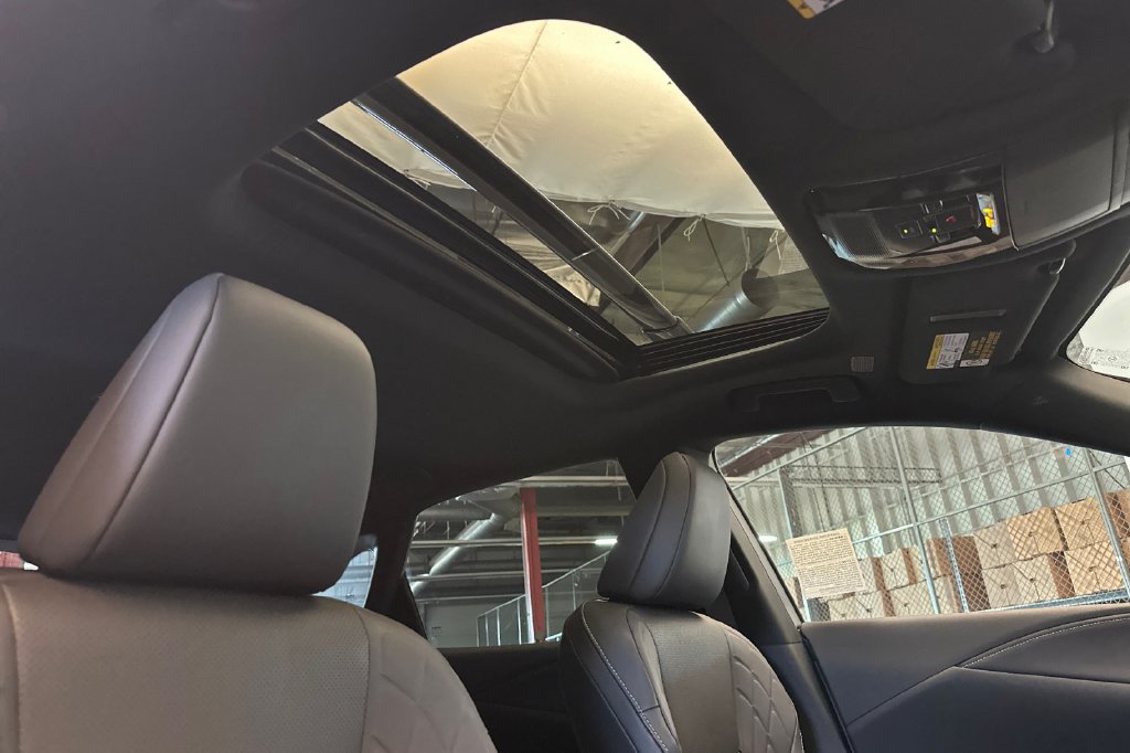 Certified 2025 Lexus RX 350 FWD w/ Accessory Package image 17