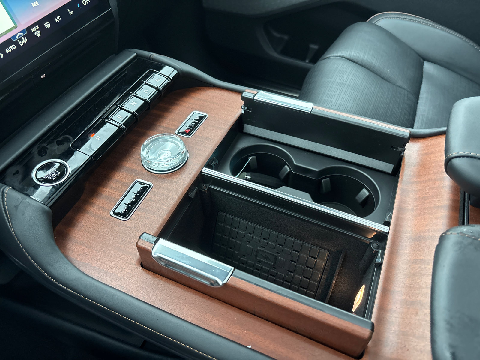New 2026 Lincoln Navigator Black Label AWD/4WD image 22