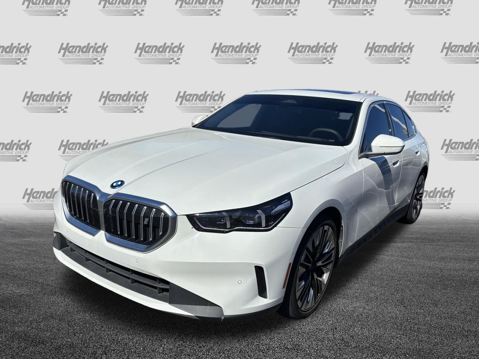 Certified 2024 BMW i5 eDrive40i w/ M Sport Package RWD image 6