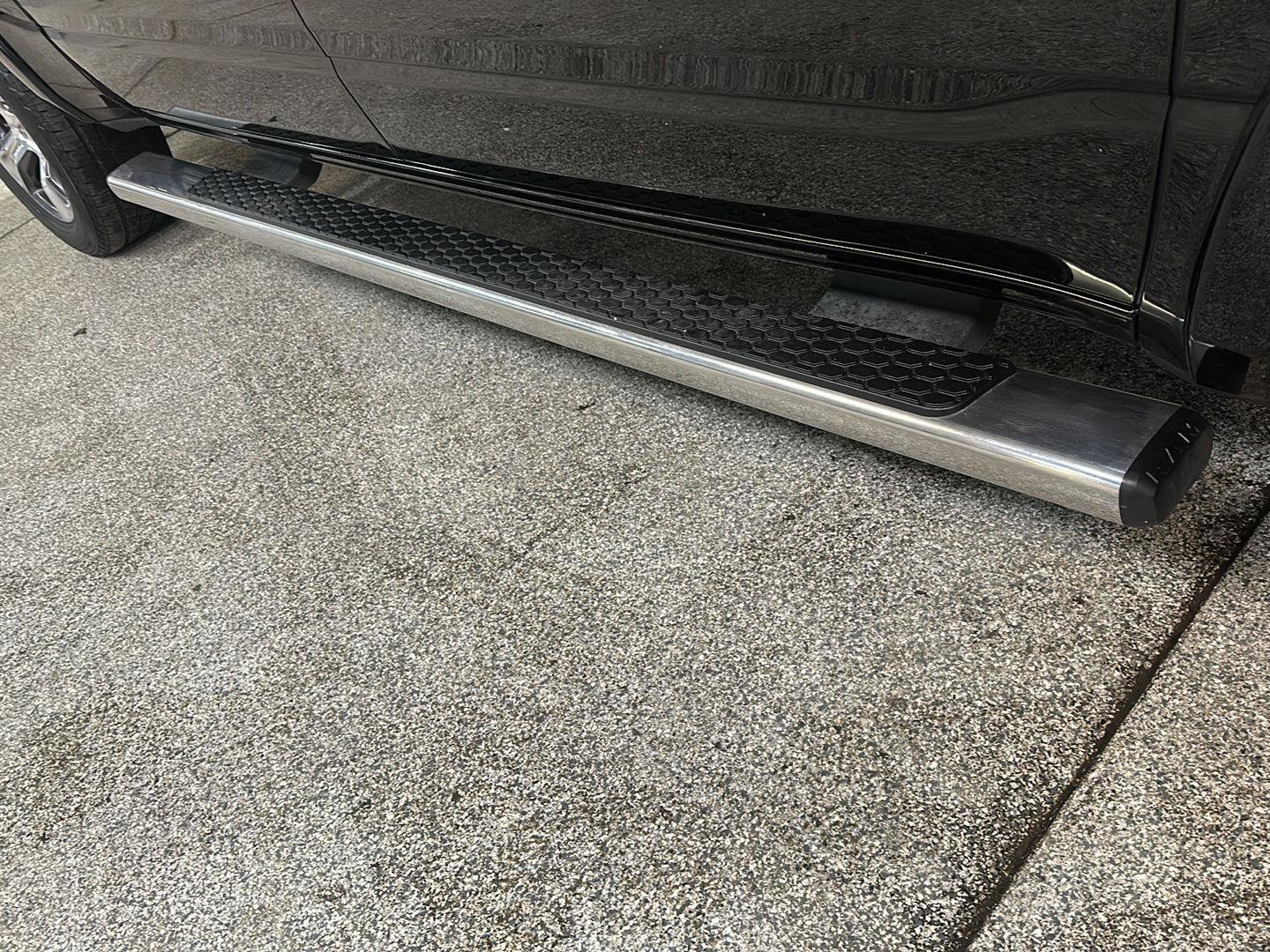 Used 2019 RAM 1500 Laramie image 13