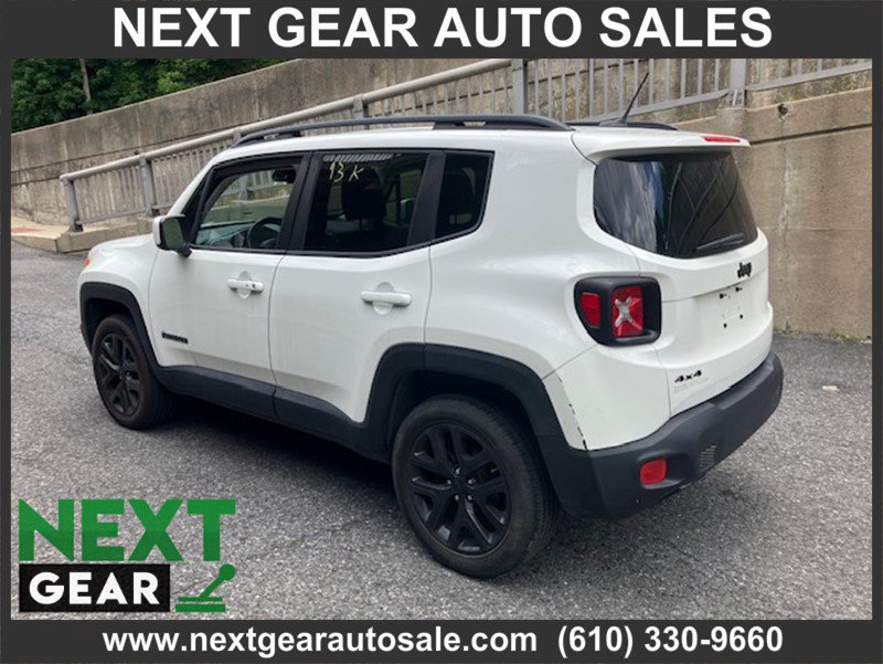 Used 2017 Jeep Renegade Altitude AWD/4WD image 4