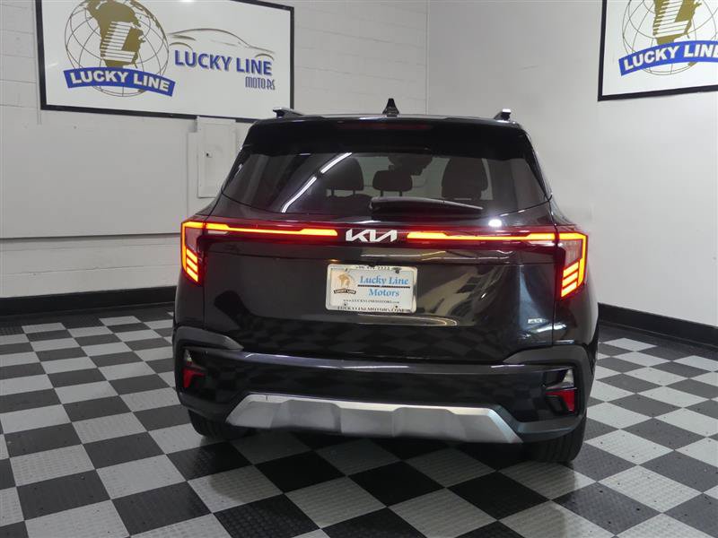 Used 2024 Kia Seltos S AWD/4WD image 8