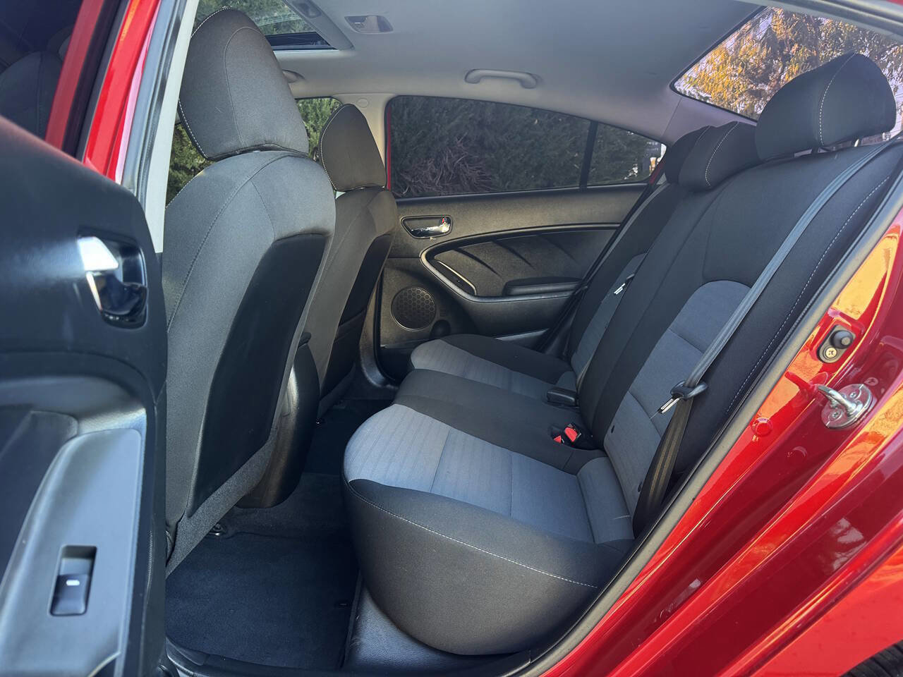 Used 2018 Kia Forte S w/ S Technology Plus Package image 11