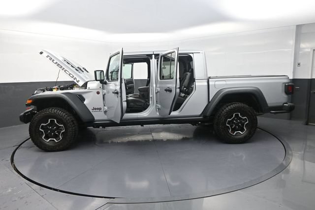 Used 2023 Jeep Gladiator Rubicon w/ Cold Weather Group AWD/4WD image 42