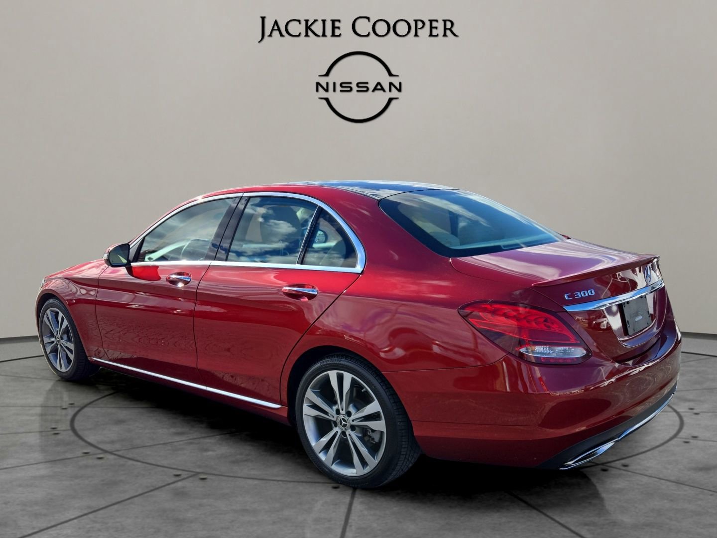 Used 2018 Mercedes-Benz C 300 Sedan image 3