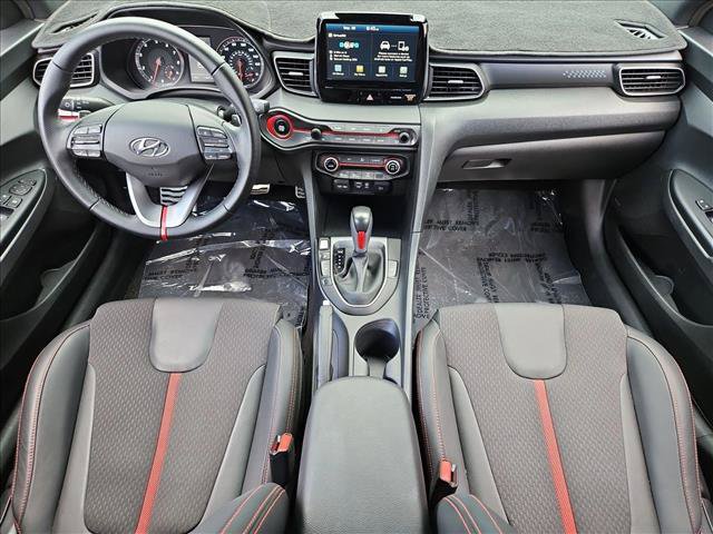 Used 2019 Hyundai Veloster Turbo FWD image 17
