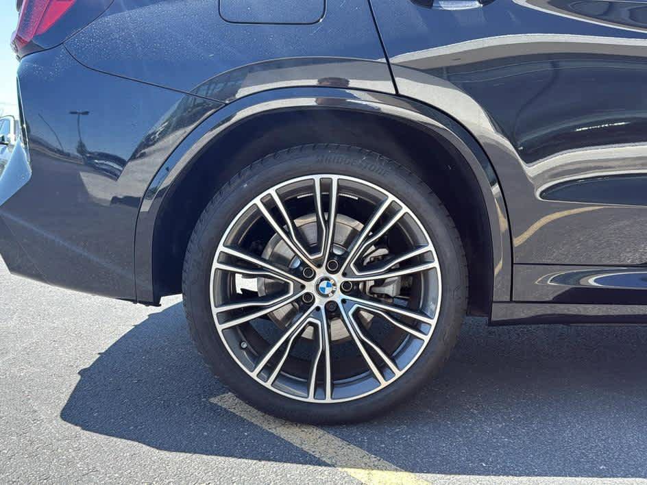 Used 2024 BMW X3 xDrive30i w/ M Sport Package AWD/4WD image 9