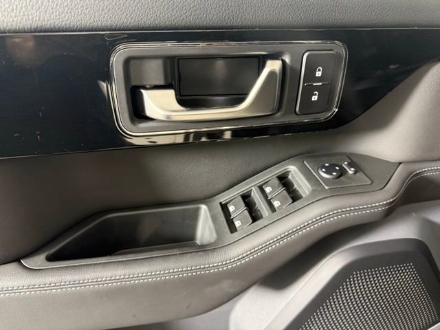 Used 2024 INEOS Grenadier image 13