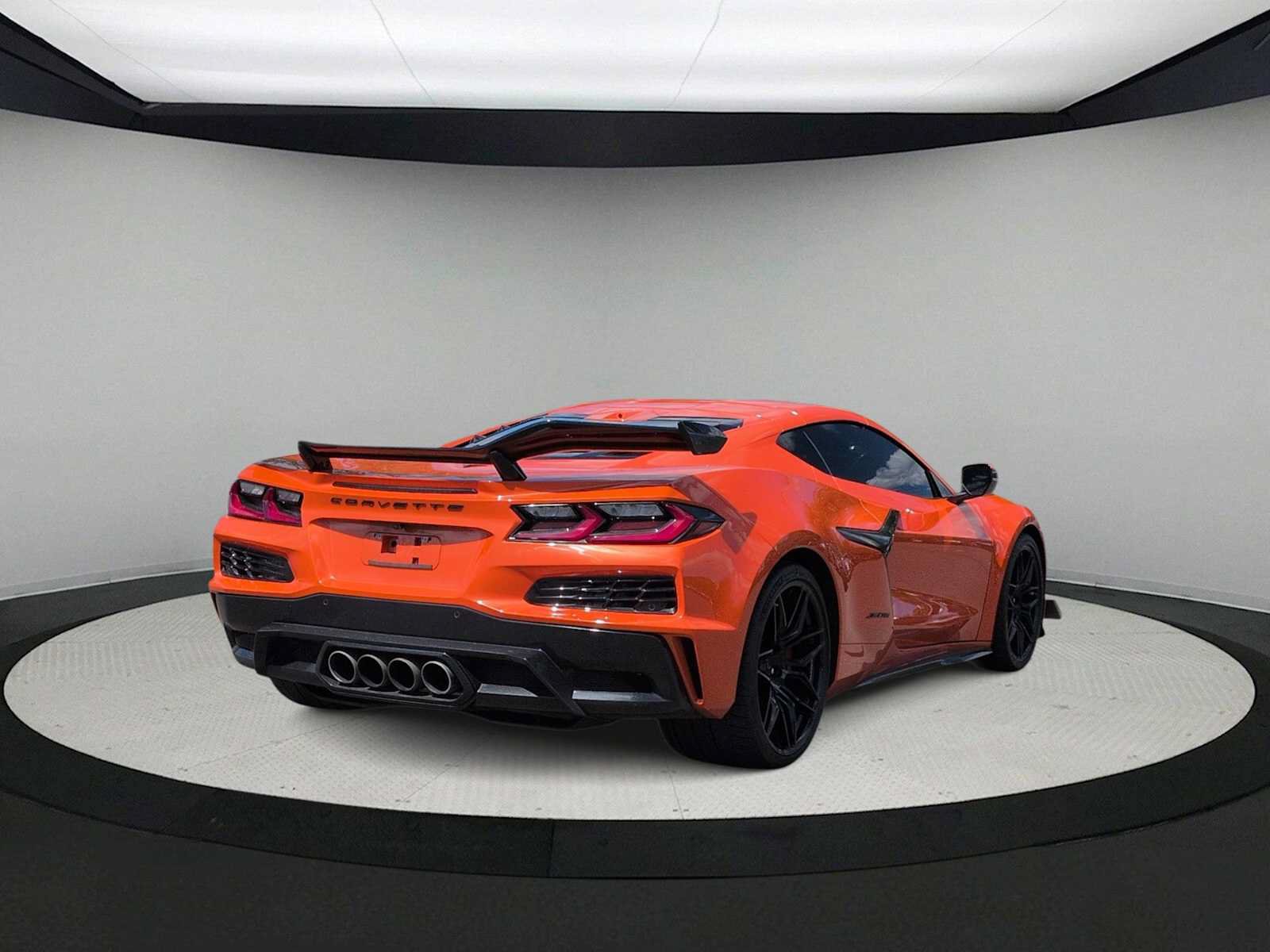 Used 2025 Chevrolet Corvette Z06 w/ Z07 Performance Package RWD image 8