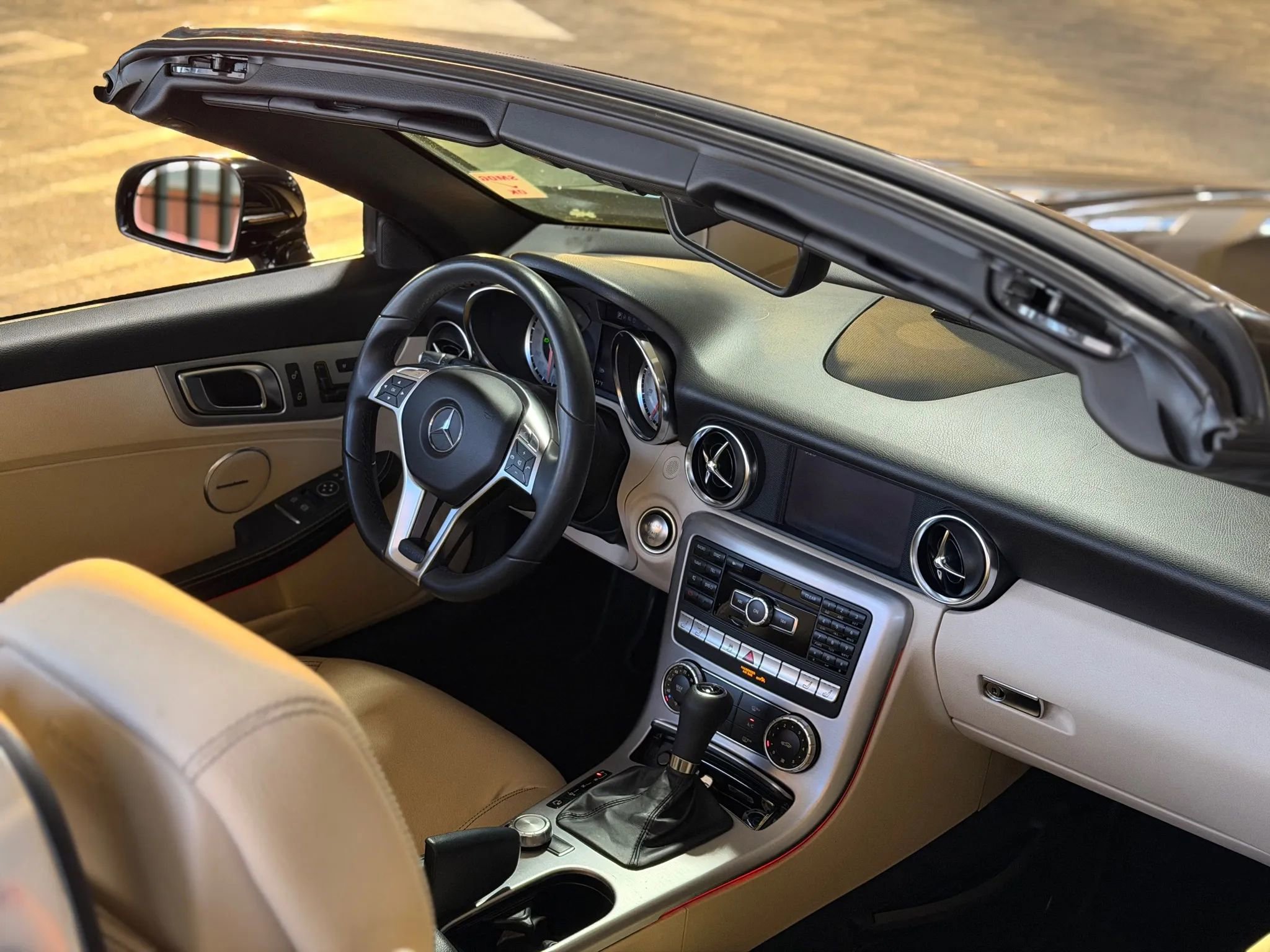 Used 2014 Mercedes-Benz SLK 250 w/ Sport Package image 29
