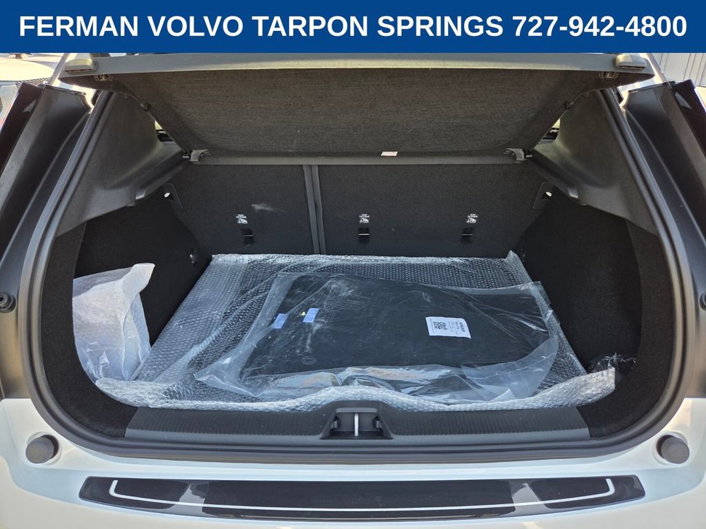New 2026 Volvo EX30 Plus w/ Protection Package Premier AWD/4WD image 17