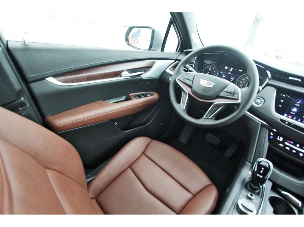New 2026 Cadillac XT5 Premium Luxury w/ Driver Assist Package FWD image 8