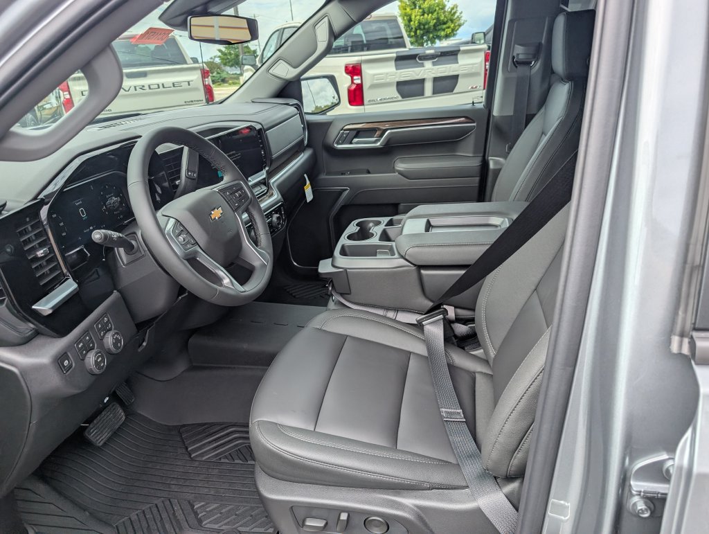 New 2026 Chevrolet Silverado 1500 LT w/ Z71 Off-Road Package AWD/4WD image 14