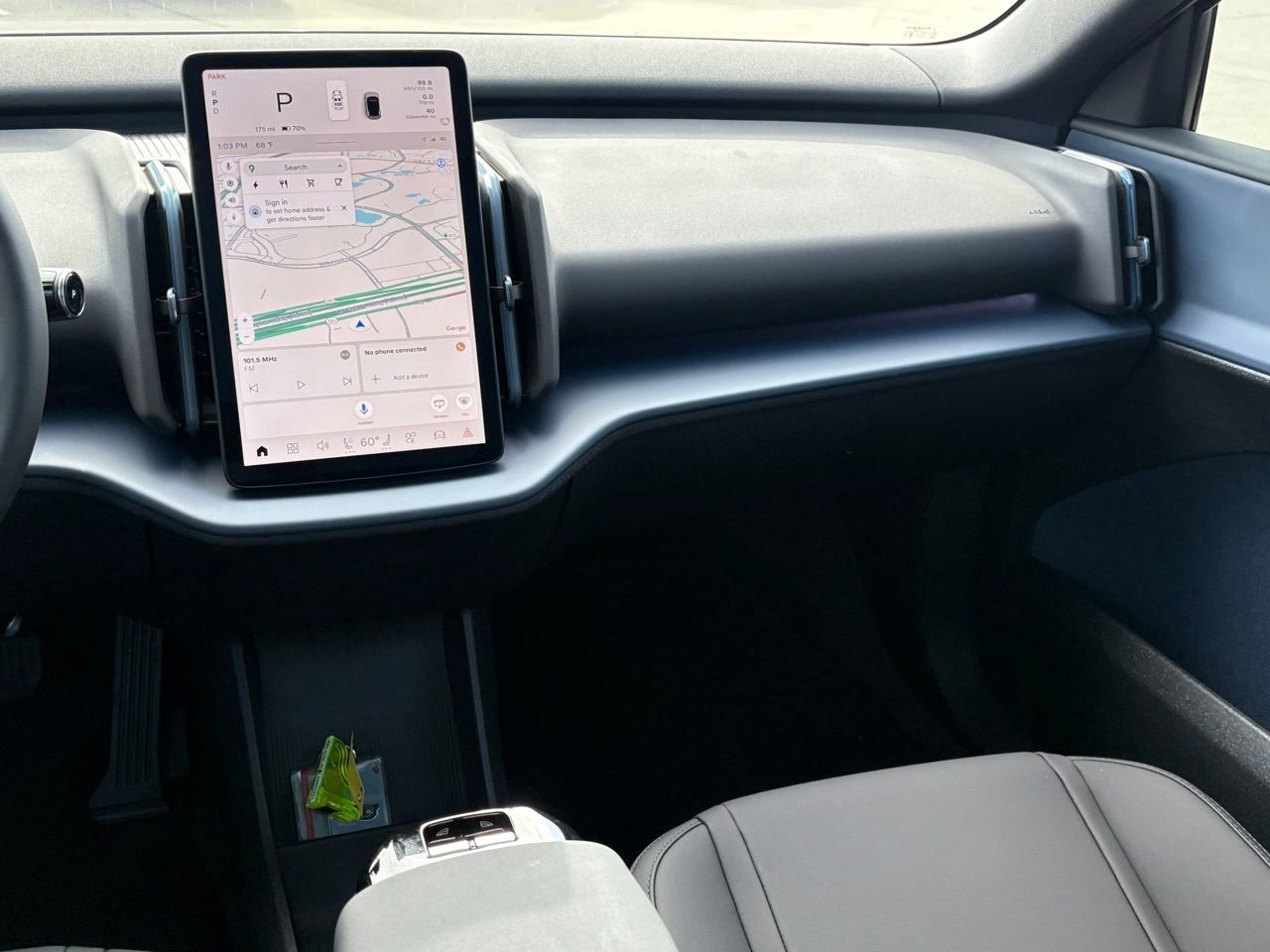 New 2026 Volvo EX30 Plus w/ Protection Package Premier image 11