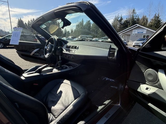 Used 2003 BMW Z4 2.5i image 21