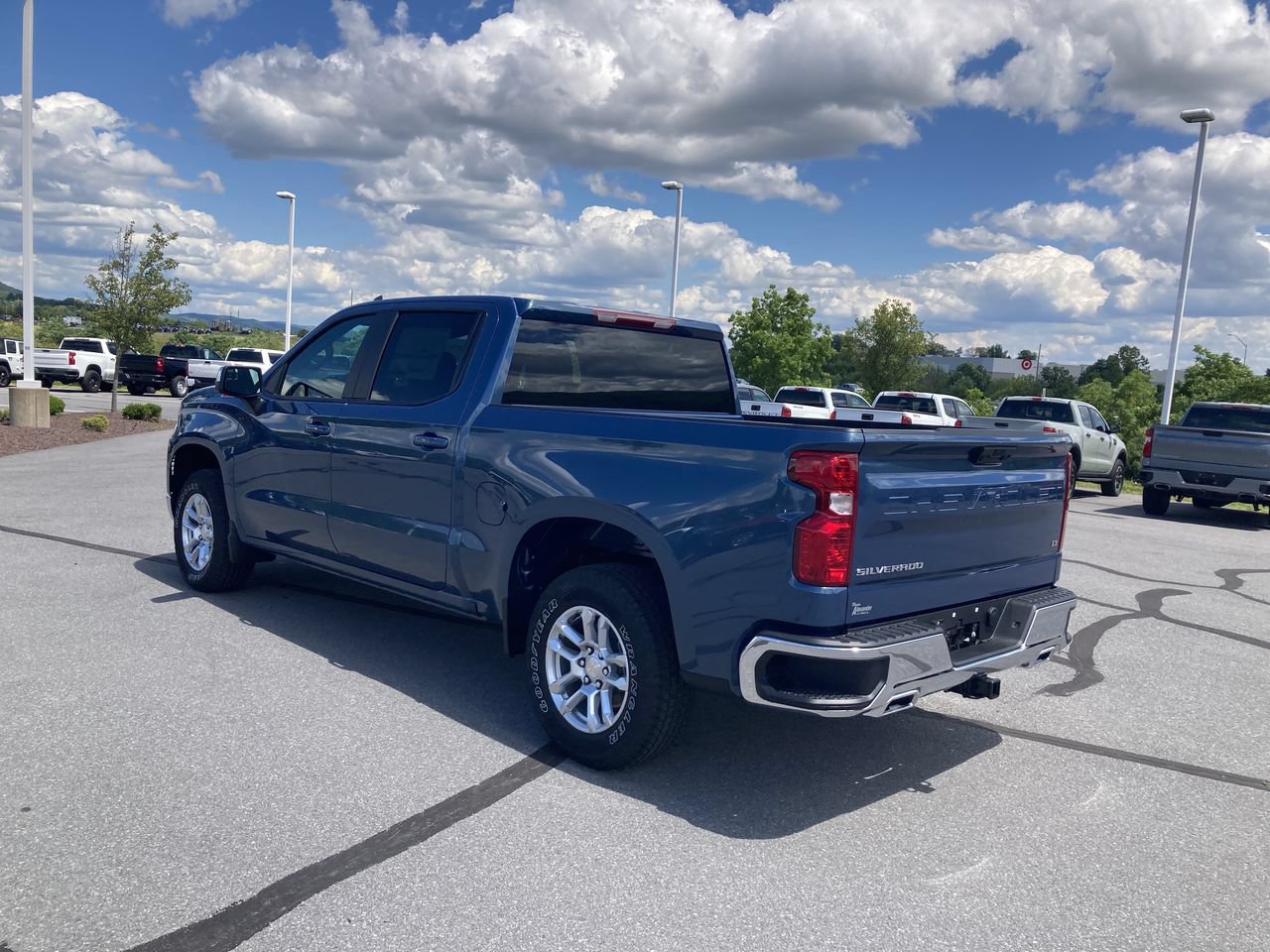 New 2024 Chevrolet Silverado 1500 LT w/ Z71 Off-Road Package AWD/4WD image 5