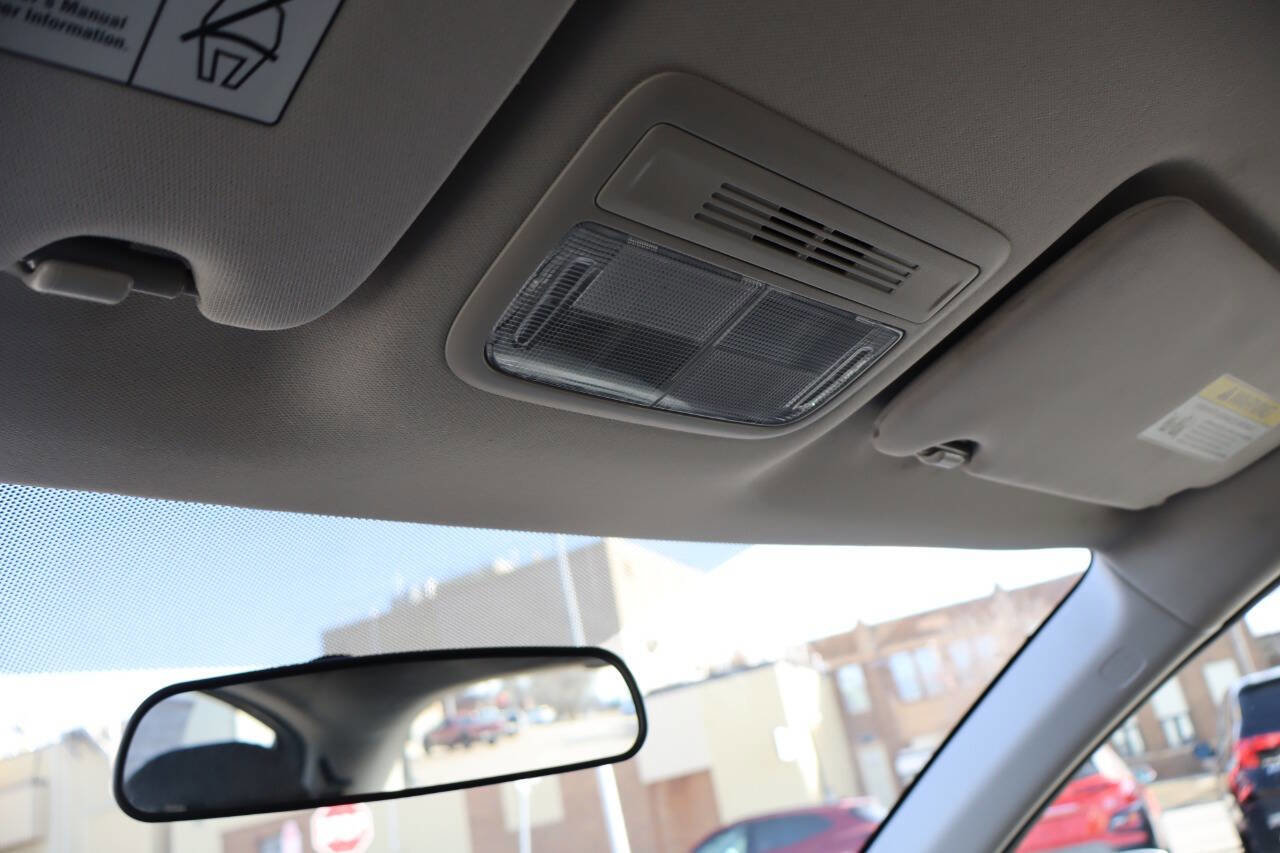 Used 2020 Honda HR-V LX image 17