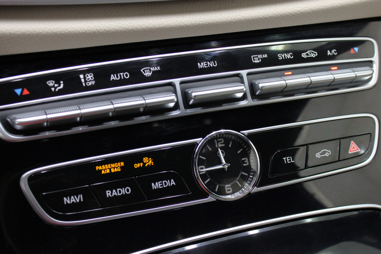 Used 2017 Mercedes-Benz E 300 image 63