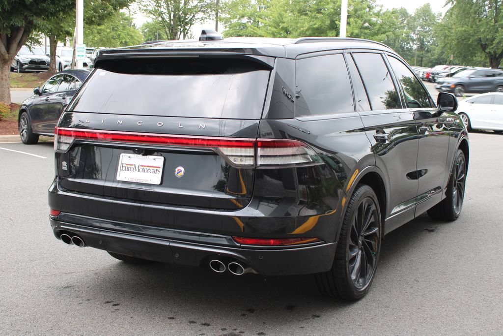 Used 2025 Lincoln Aviator Reserve w/ Jet Appearance Package AWD/4WD image 3