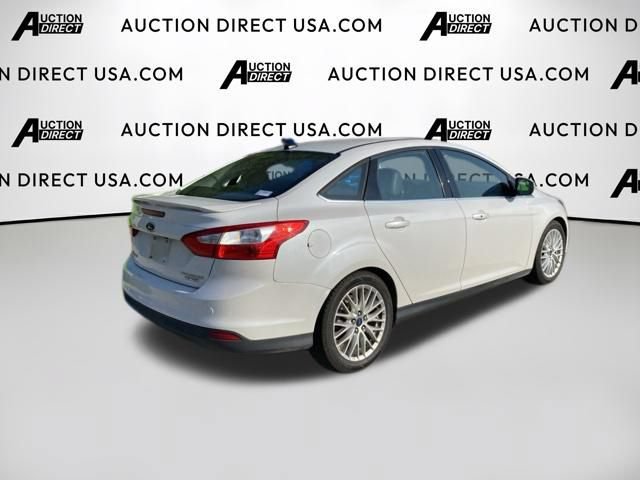 Used 2014 Ford Focus Titanium FWD image 20