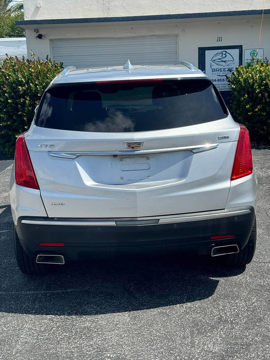 Used 2018 Cadillac XT5 Premium Luxury AWD/4WD image 5