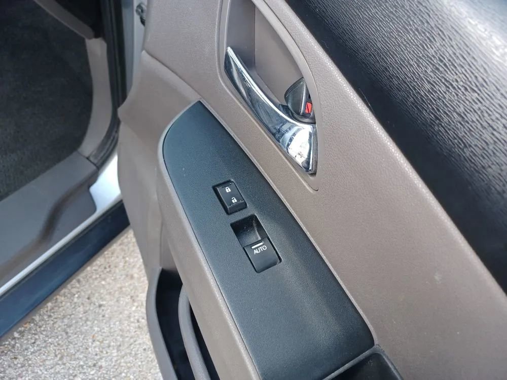 Used 2015 Honda Odyssey EX-L image 23