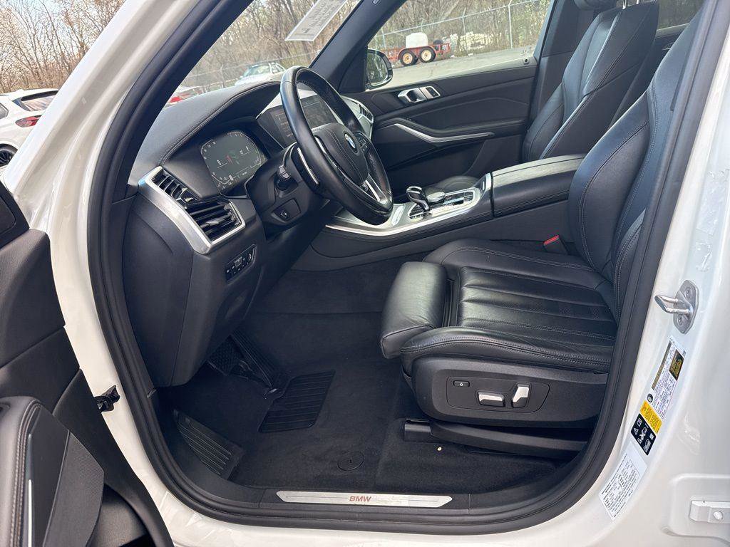 Used 2021 BMW X5 xDrive40i image 11