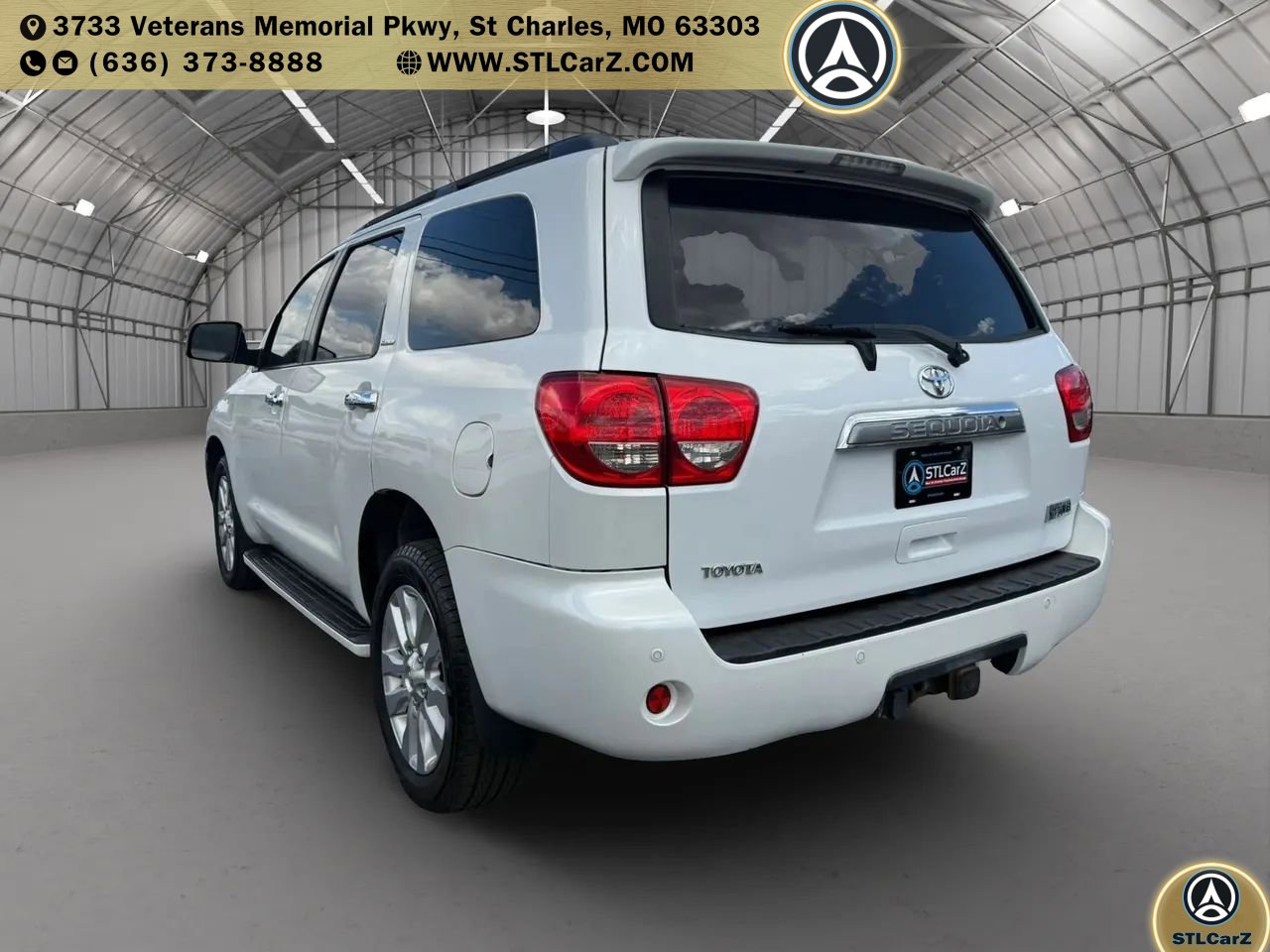 Used 2010 Toyota Sequoia Platinum RWD image 5