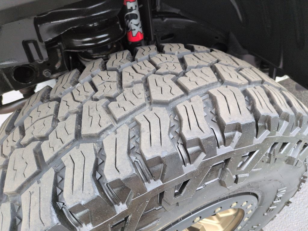 Used 2021 Jeep Gladiator Willys image 28