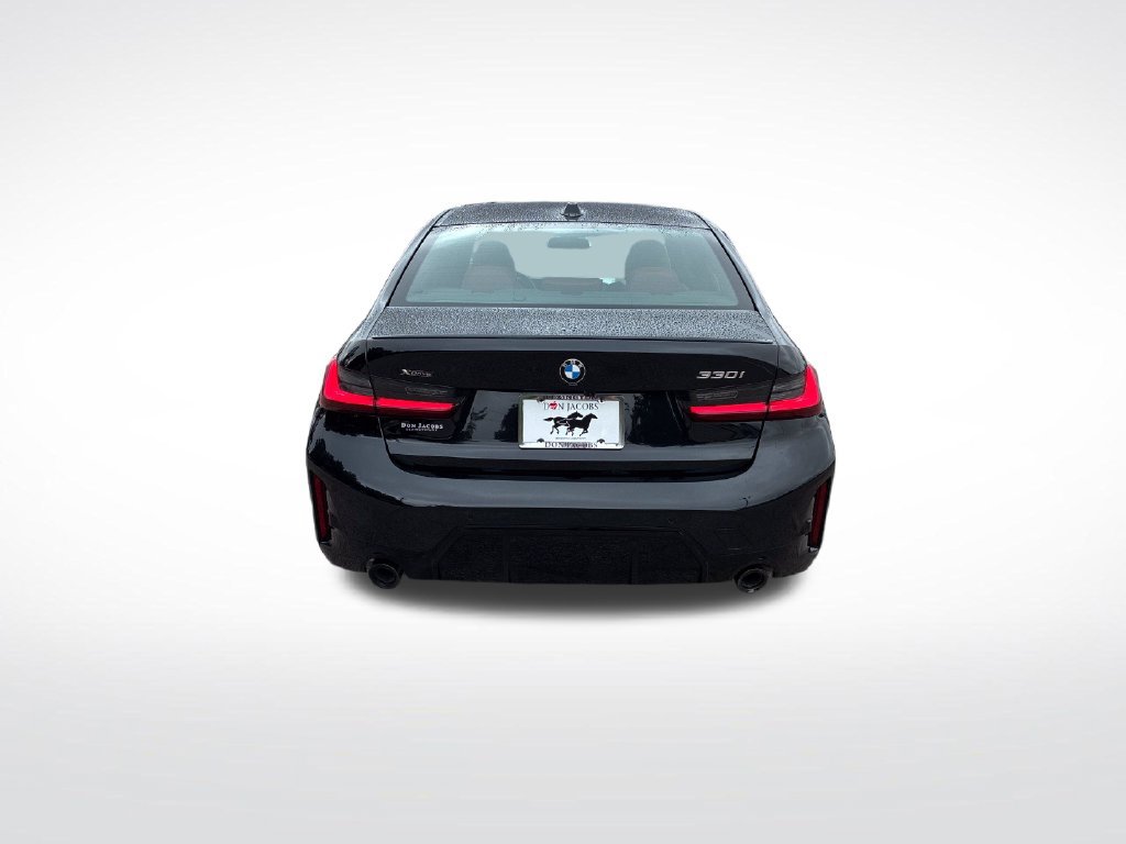 New 2026 BMW 330i xDrive Sedan w/ M Sport Package AWD/4WD image 4