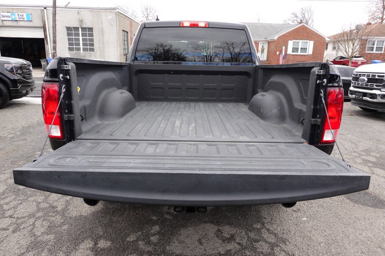 Used 2022 RAM 1500 Express w/ Wheel & Sound Group image 20