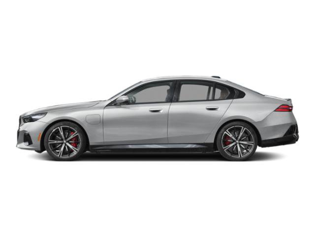 Used 2025 BMW 550e xDrive w/ Premium Package AWD/4WD image 6