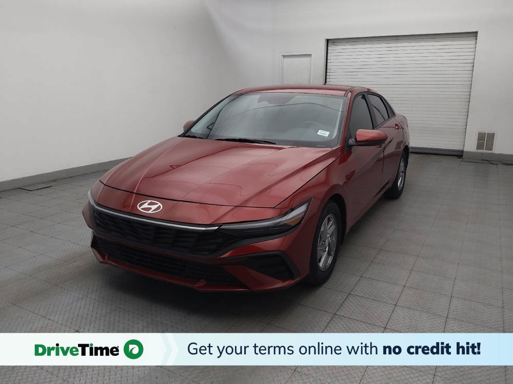 Used 2025 Hyundai Elantra SE FWD image 1