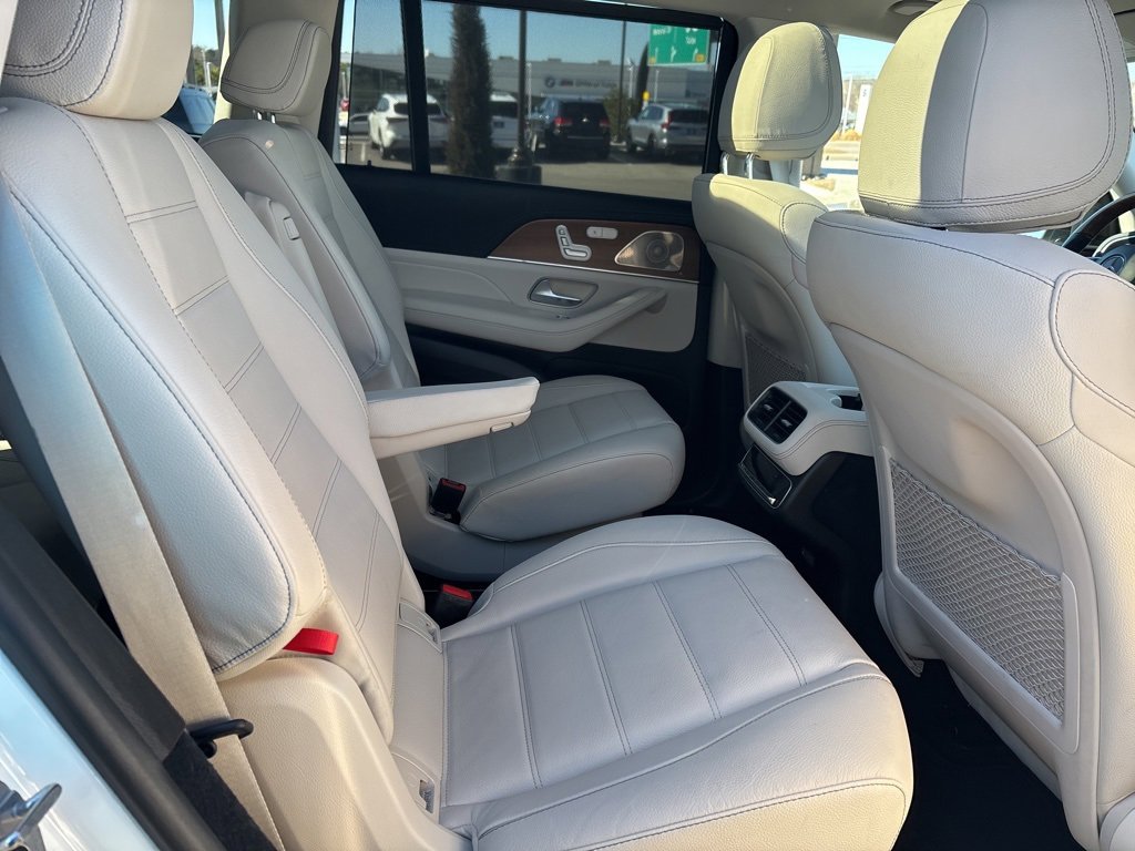 Used 2022 Mercedes-Benz GLS 450 4MATIC image 16