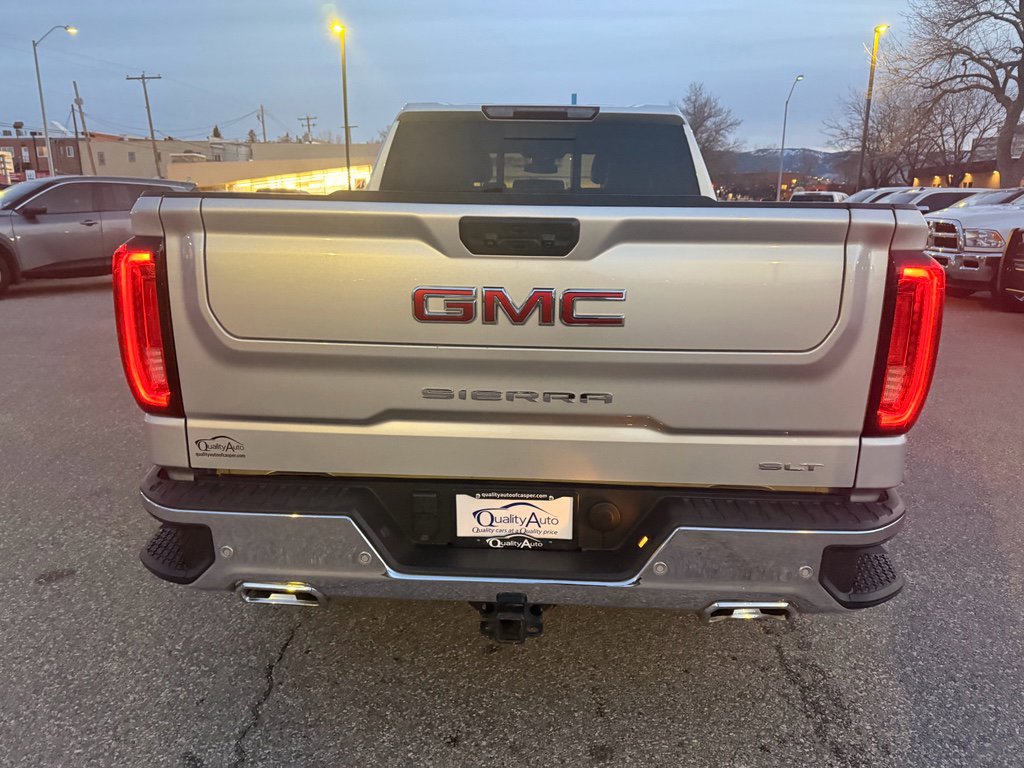 Used 2022 GMC Sierra 1500 SLT w/ SLT Premium Plus Package AWD/4WD image 7