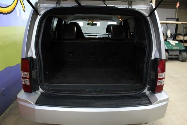 Used 2010 Jeep Liberty Limited image 5