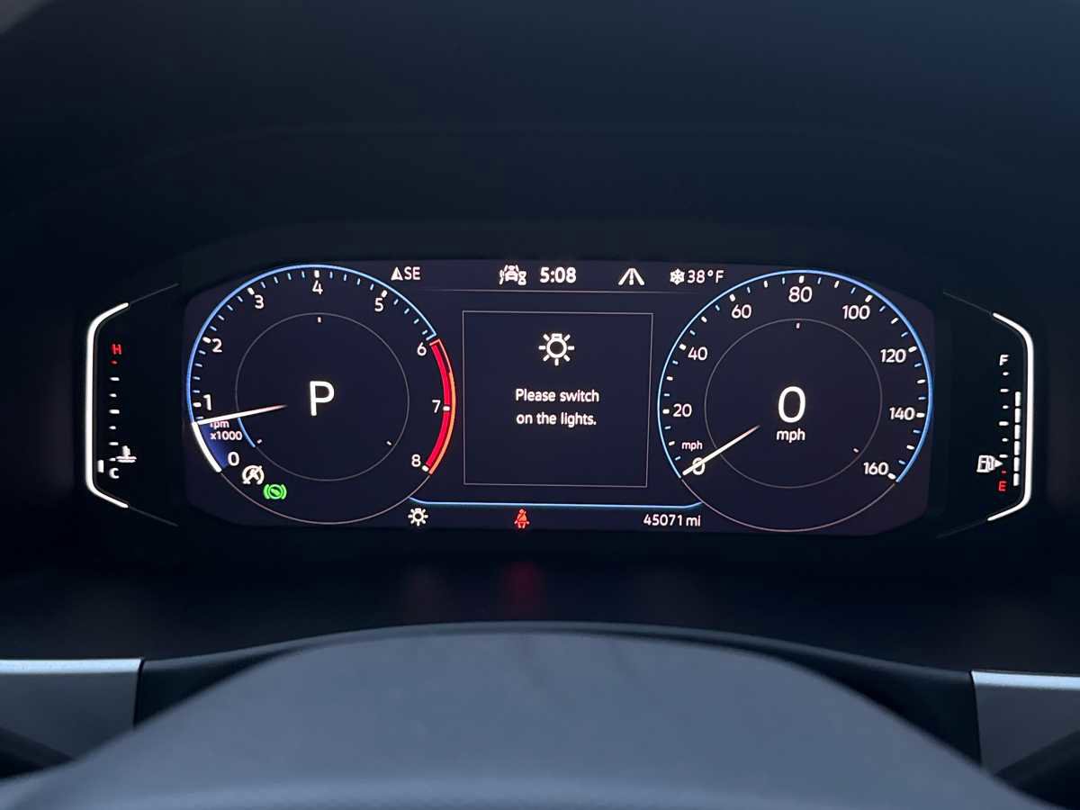 Used 2021 Volkswagen Atlas Cross Sport SEL Premium w/ Luggage Net & Mats Package image 9