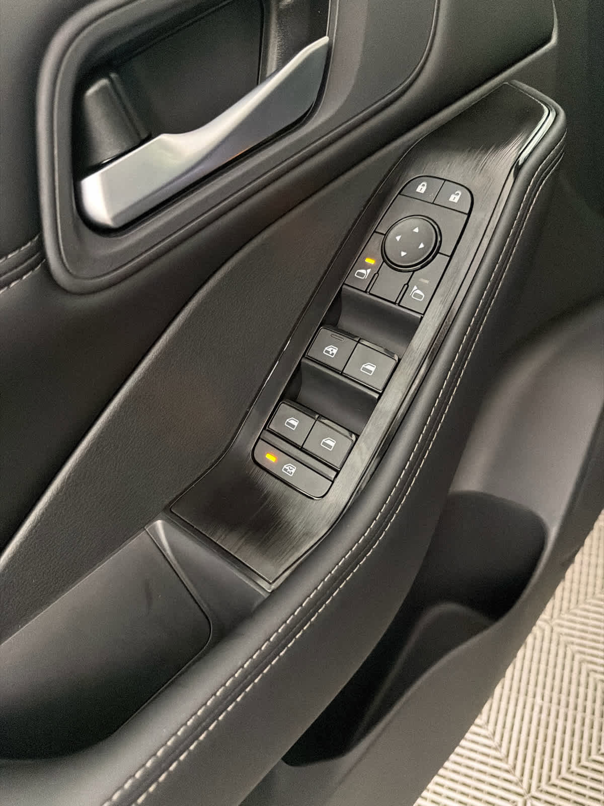 New 2026 Nissan Rogue SV image 24