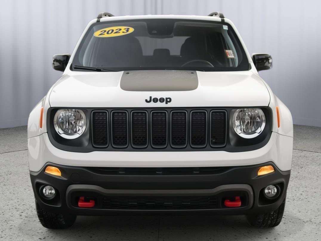 Used 2023 Jeep Renegade Trailhawk image 20