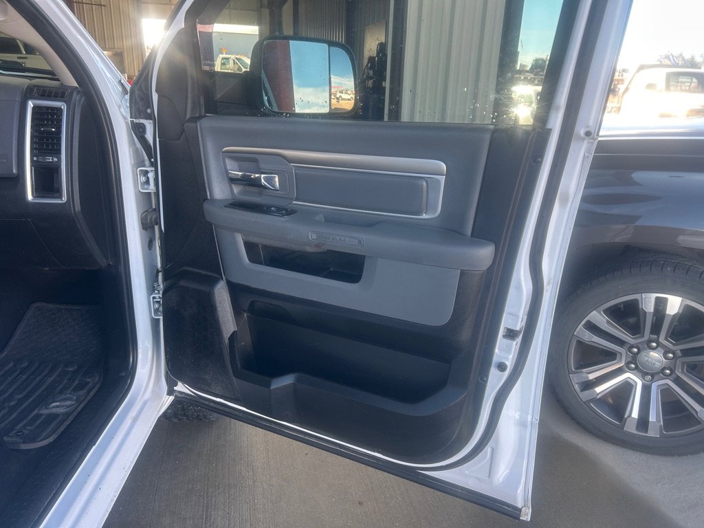 Used 2015 RAM 1500 Classic SLT image 15