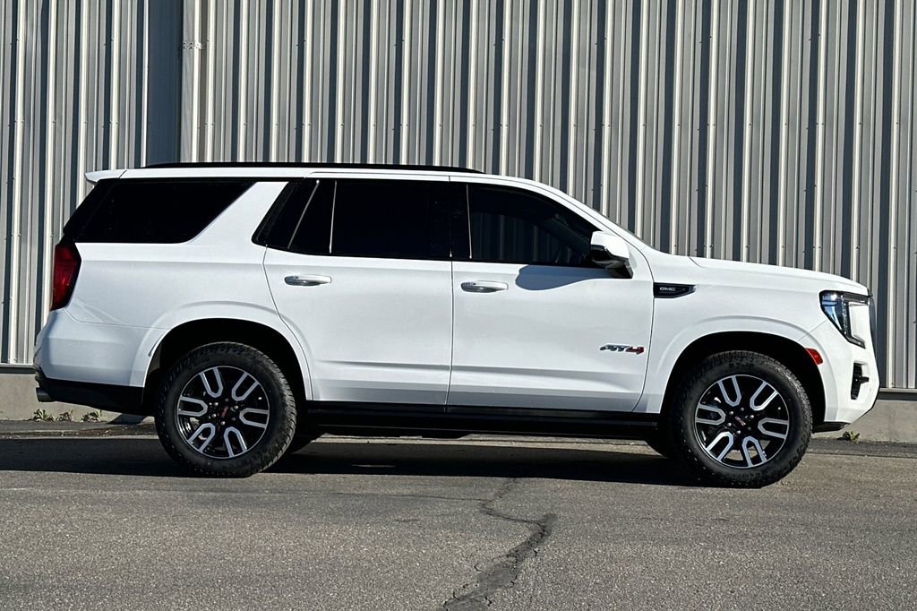 Used 2022 GMC Yukon AT4 image 3