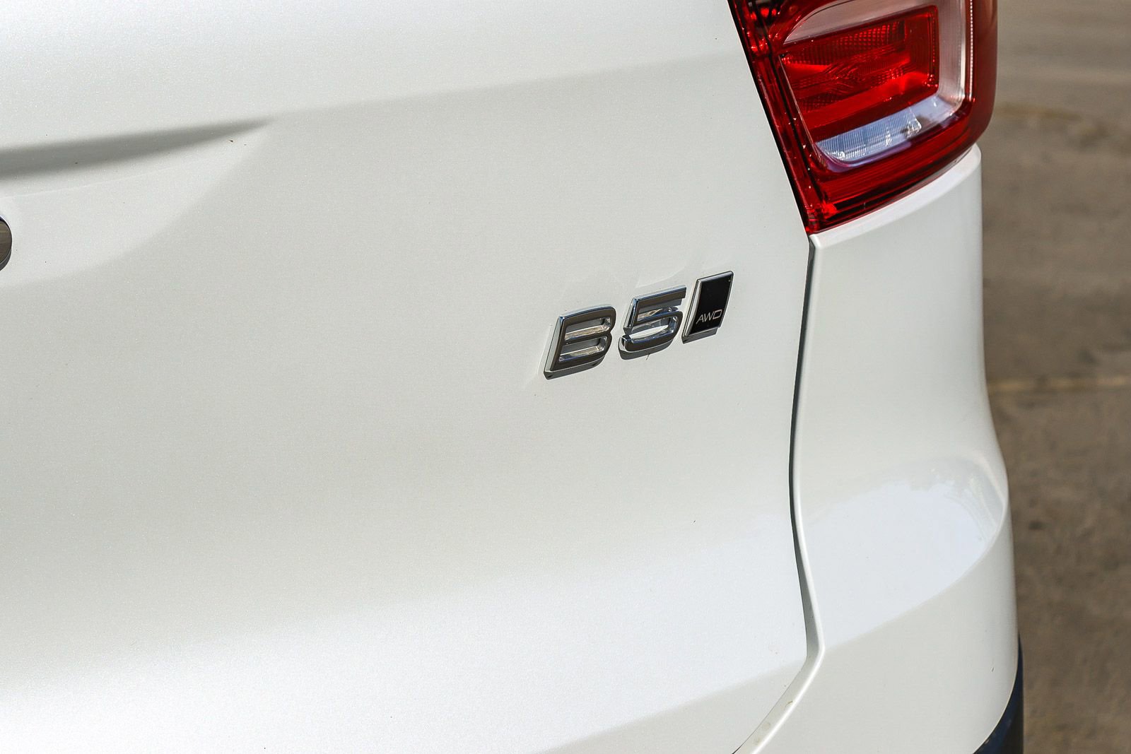 New 2026 Volvo XC40 B5 Ultra w/ Climate Package image 13